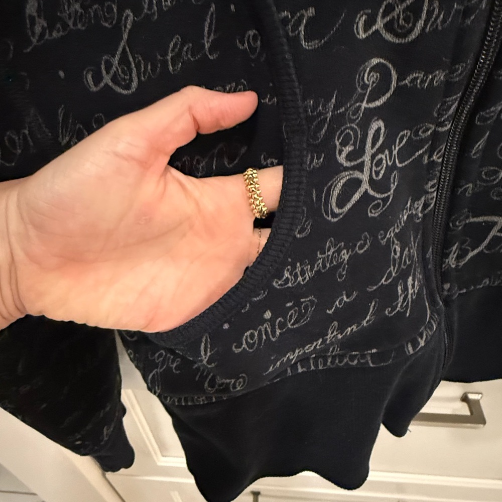 Lululemon Scuba Hoodie - Picture 4 of 5